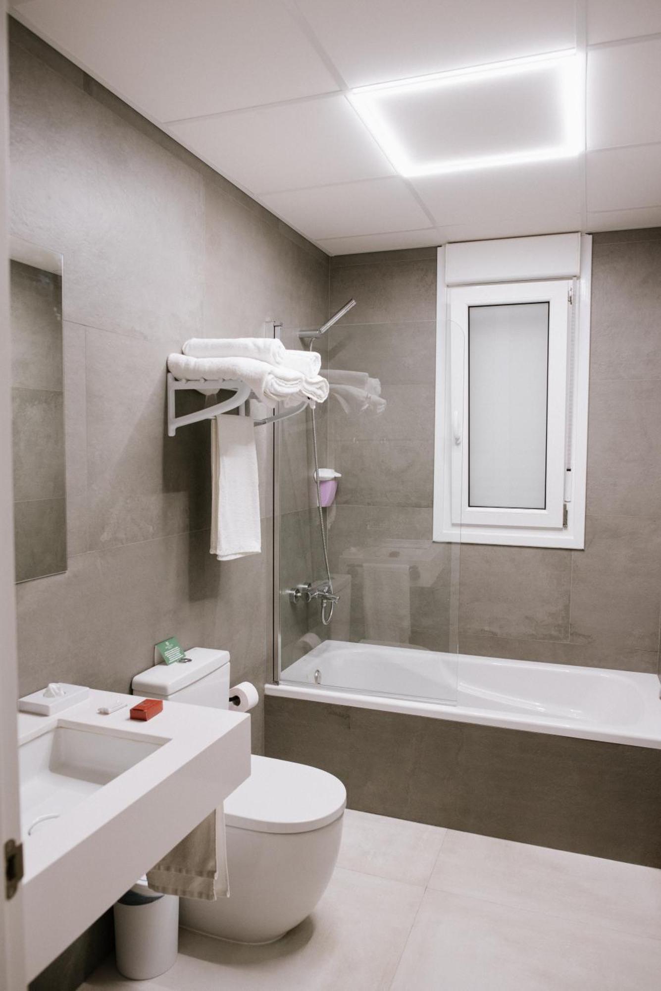 Hotel Melilla Centro Екстериор снимка